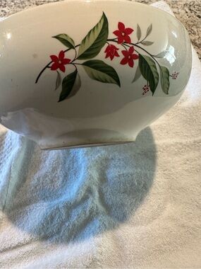 Vintage Universal Cambridge woodvine White Ceramic Bowl with Red Floral Design